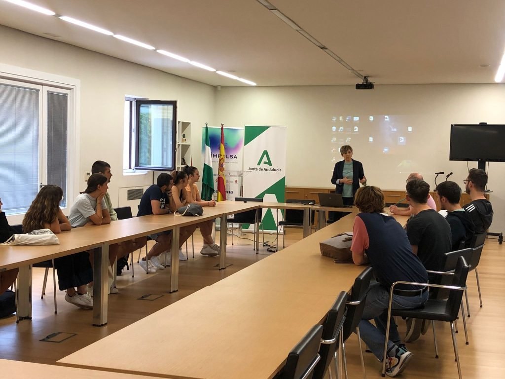 Visitas al PTS del consejero de Universidad, Investigación e Innovación, José Carlos Gómez Villamandos